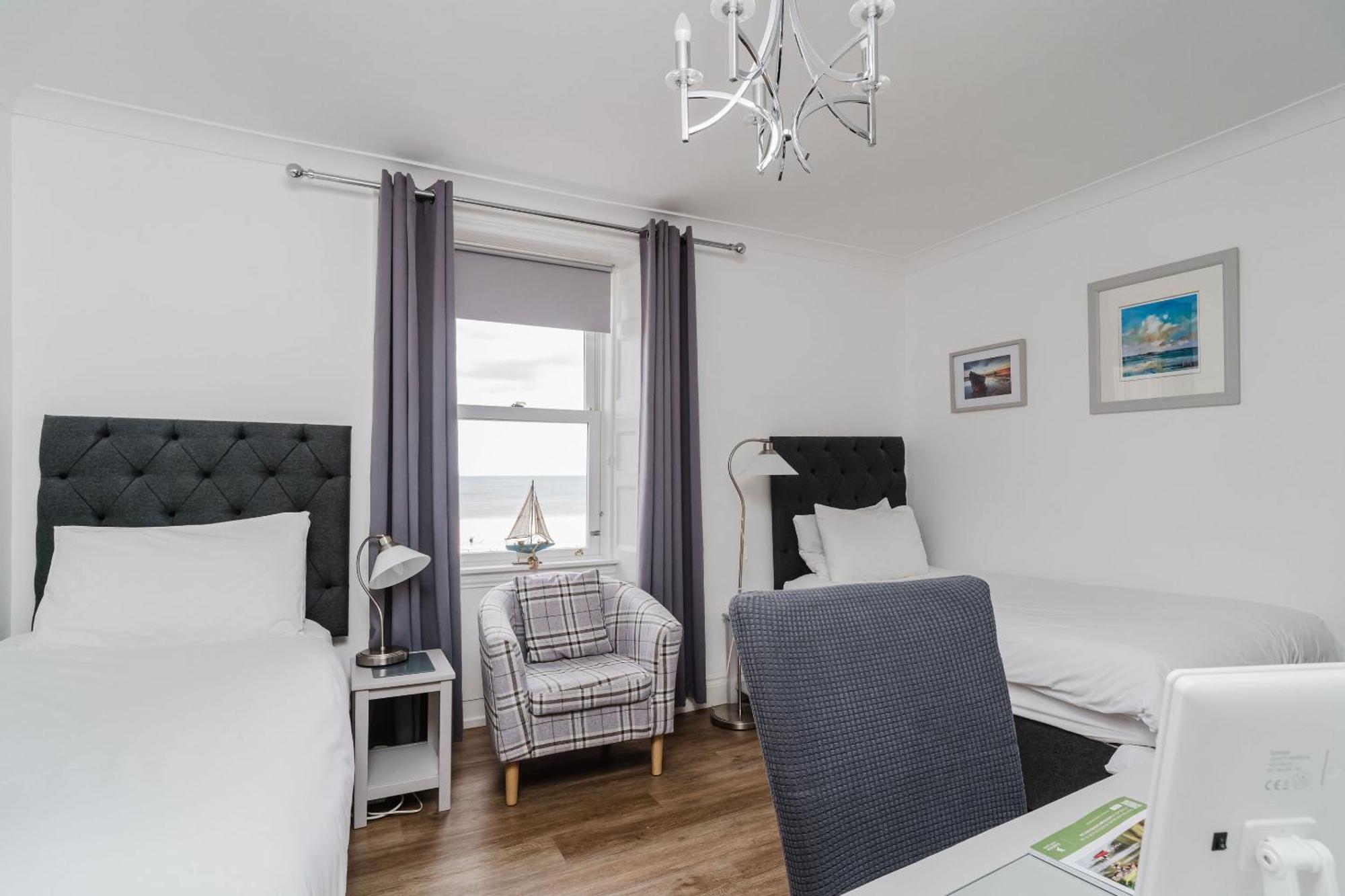 The Roxburgh Guest Accommodation Berwick Upon Tweed Room photo