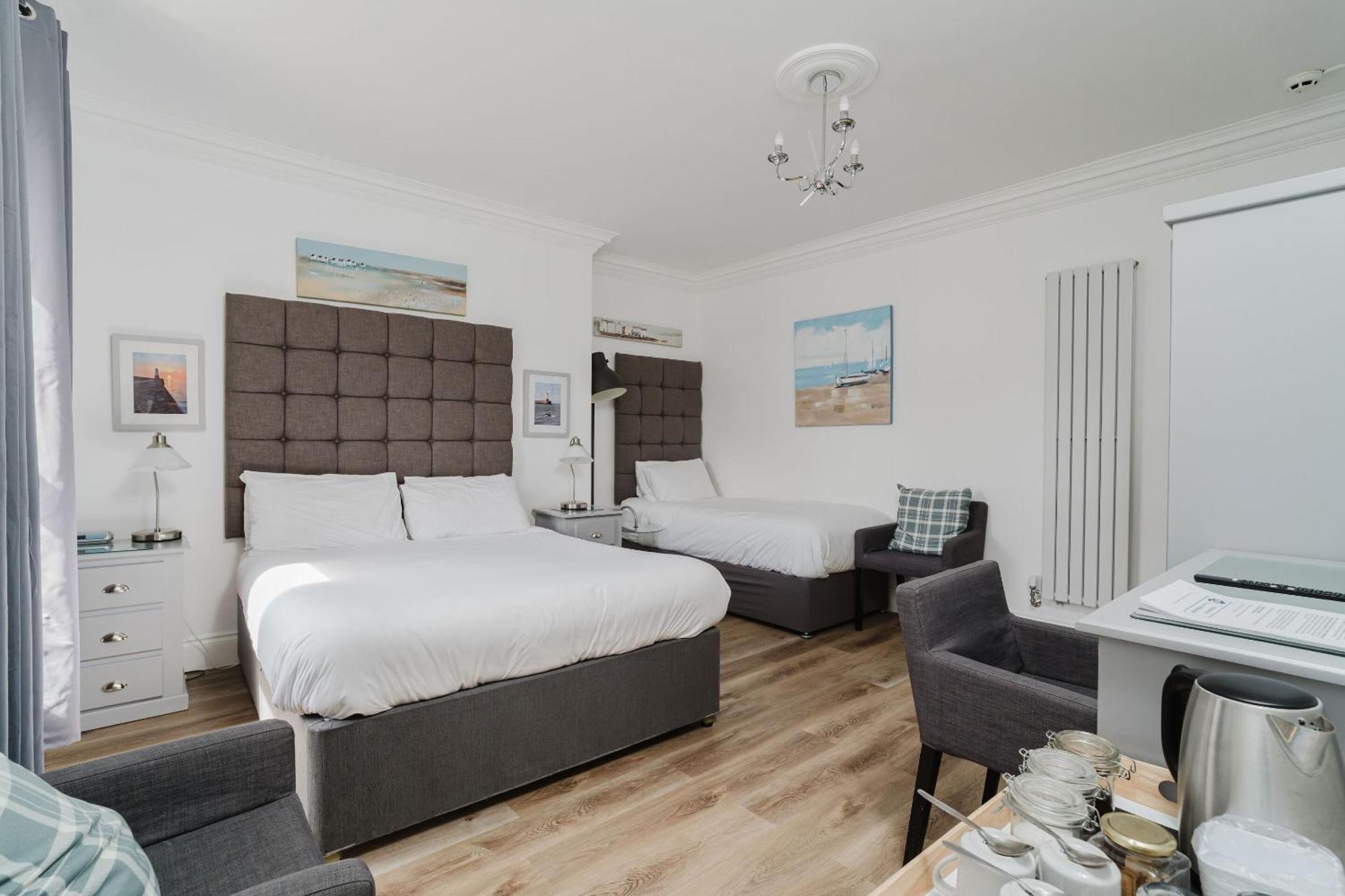 The Roxburgh Guest Accommodation Berwick Upon Tweed Exterior photo